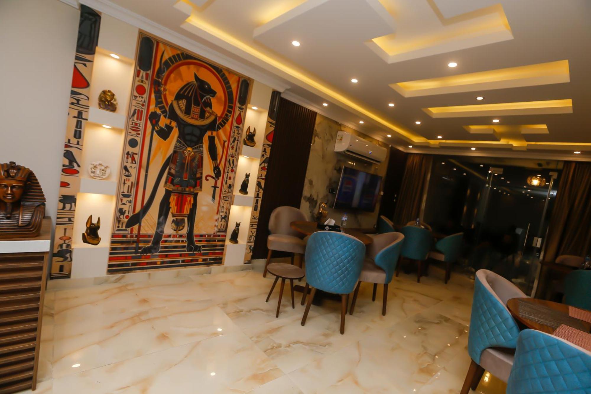 Imperial Pyramids Heights View Acomodação com café da manhã Nazlet el-Sîsi Exterior foto