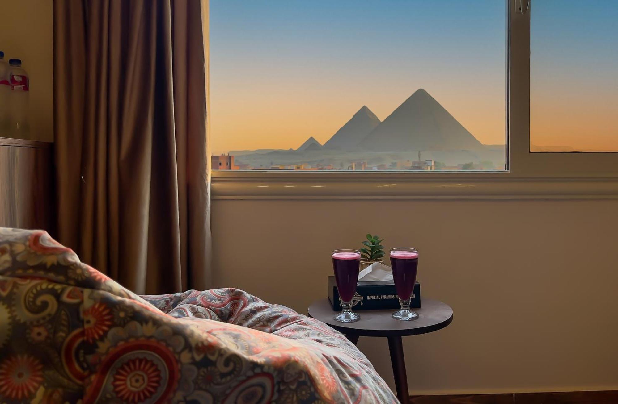 Imperial Pyramids Heights View Acomodação com café da manhã Nazlet el-Sîsi Exterior foto